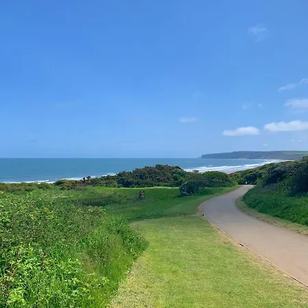 別荘 Salty Dog At The Bay Filey, Sleeps 4, 2 Dogs Welcome For Free Too ファイリー