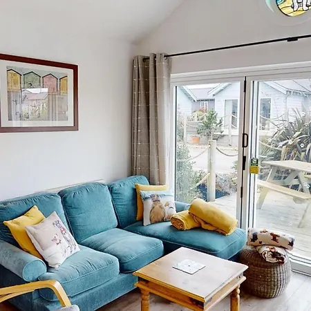 Holiday home Salty Dog At The Bay Filey, Sleeps 4, 2 Dogs Welcome For Free Too *